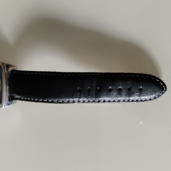 Giordano watch for men - Picture 3 of 5